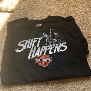 harley davidson cancun tee! pretty new only worn once or twice